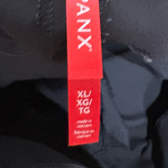 NWT SPANX On-the-Go Shorts, 4" - Picture 5 of 7